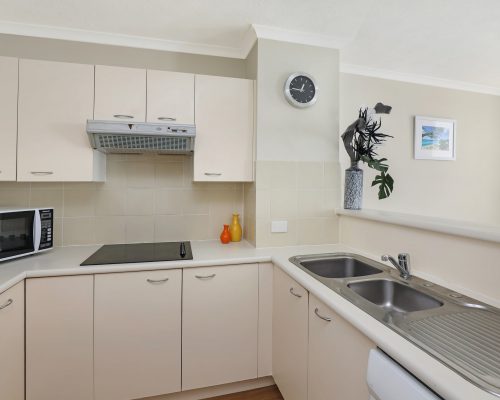 the-bay-apartments-coolangatta-8